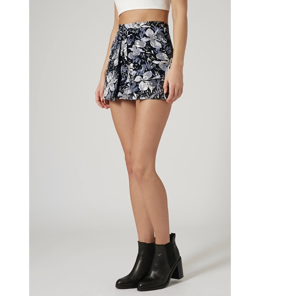 Topshop floral skort